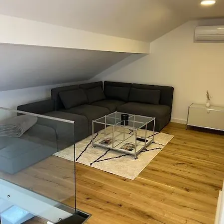 Maisonette-wohnung -n8quartier- Lejlighed *